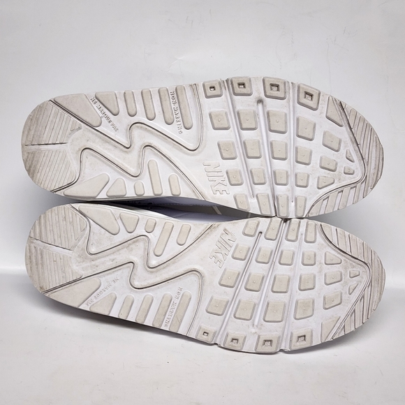 Nike Air Max 90 LTR White  Sneakers Shoes 7Y - Picture 6 of 9